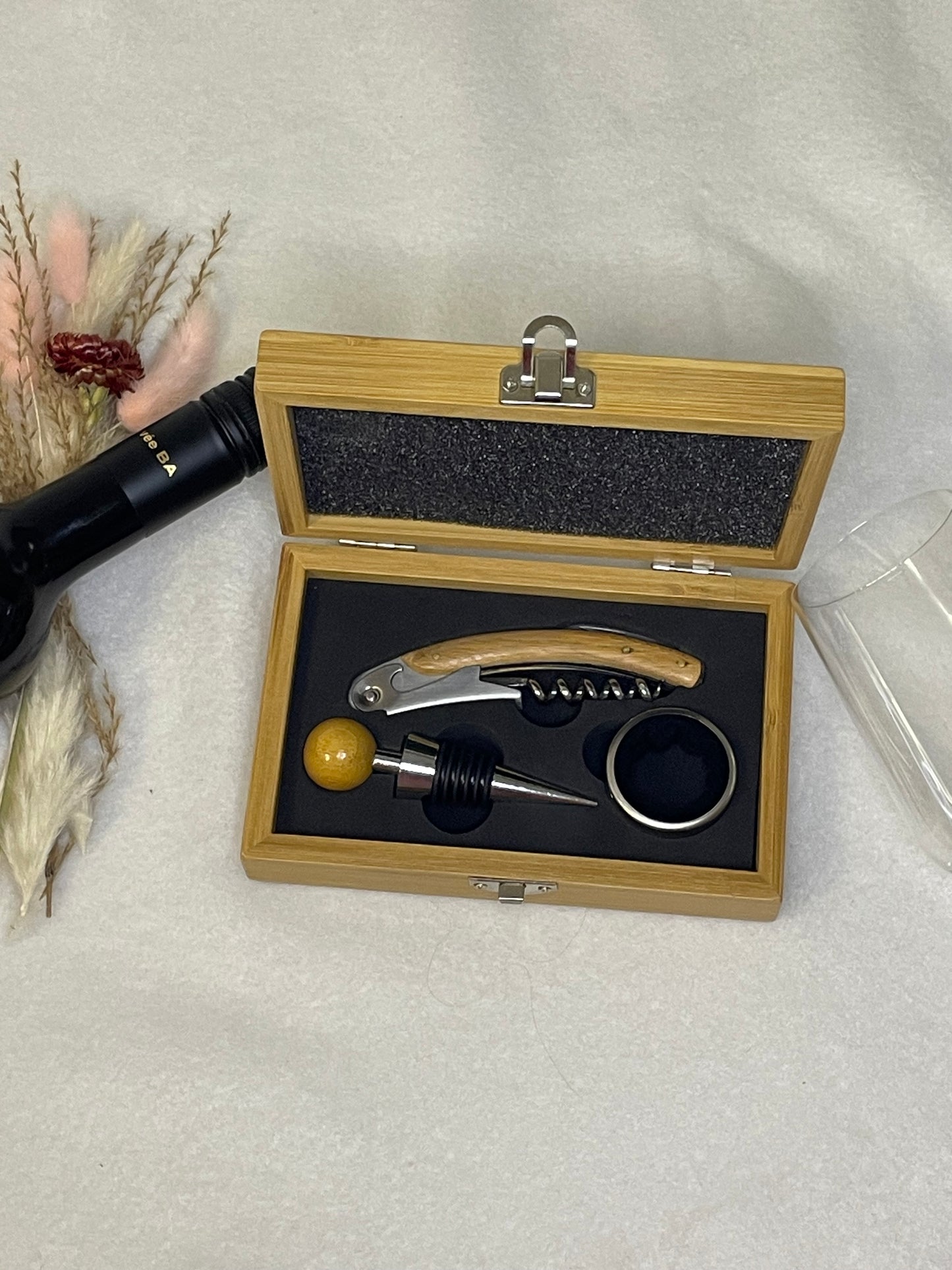 Kleines Wein-Set im Holzkästchen, Personalisierung möglich